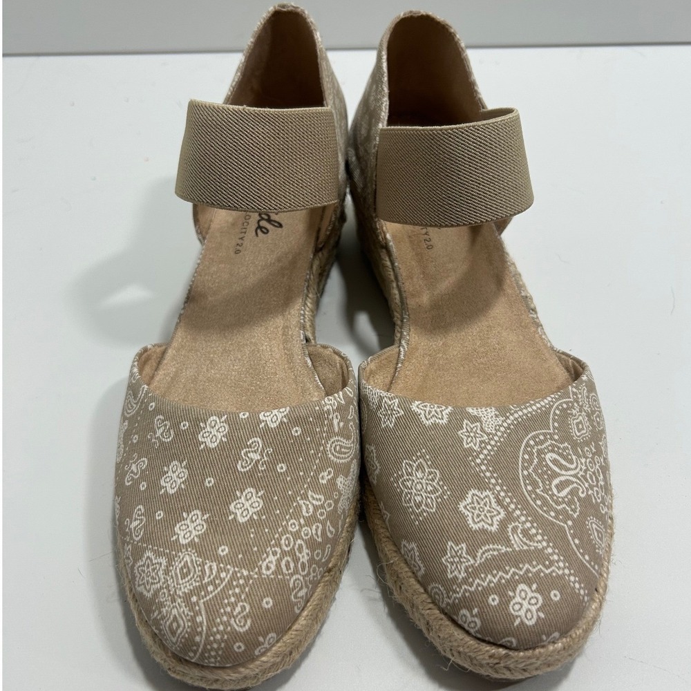 LifeStride Kaylee Khaki Paisley Espadrille Wedge Sandals Velocity 2.0 9.5M NEW